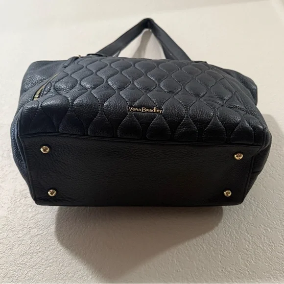 EUC Vera Bradley Small Avery Quilted Tote - Picture 3 of 8